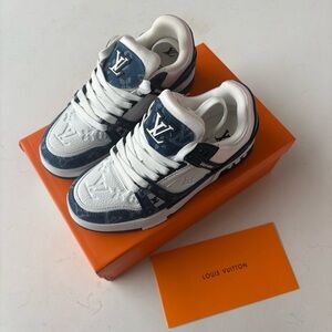 Louis Vuitton White and Blue Monogram Trainers
